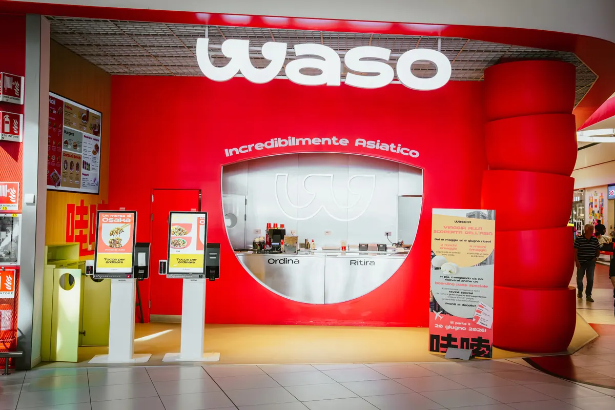 Locale Waso con insegna